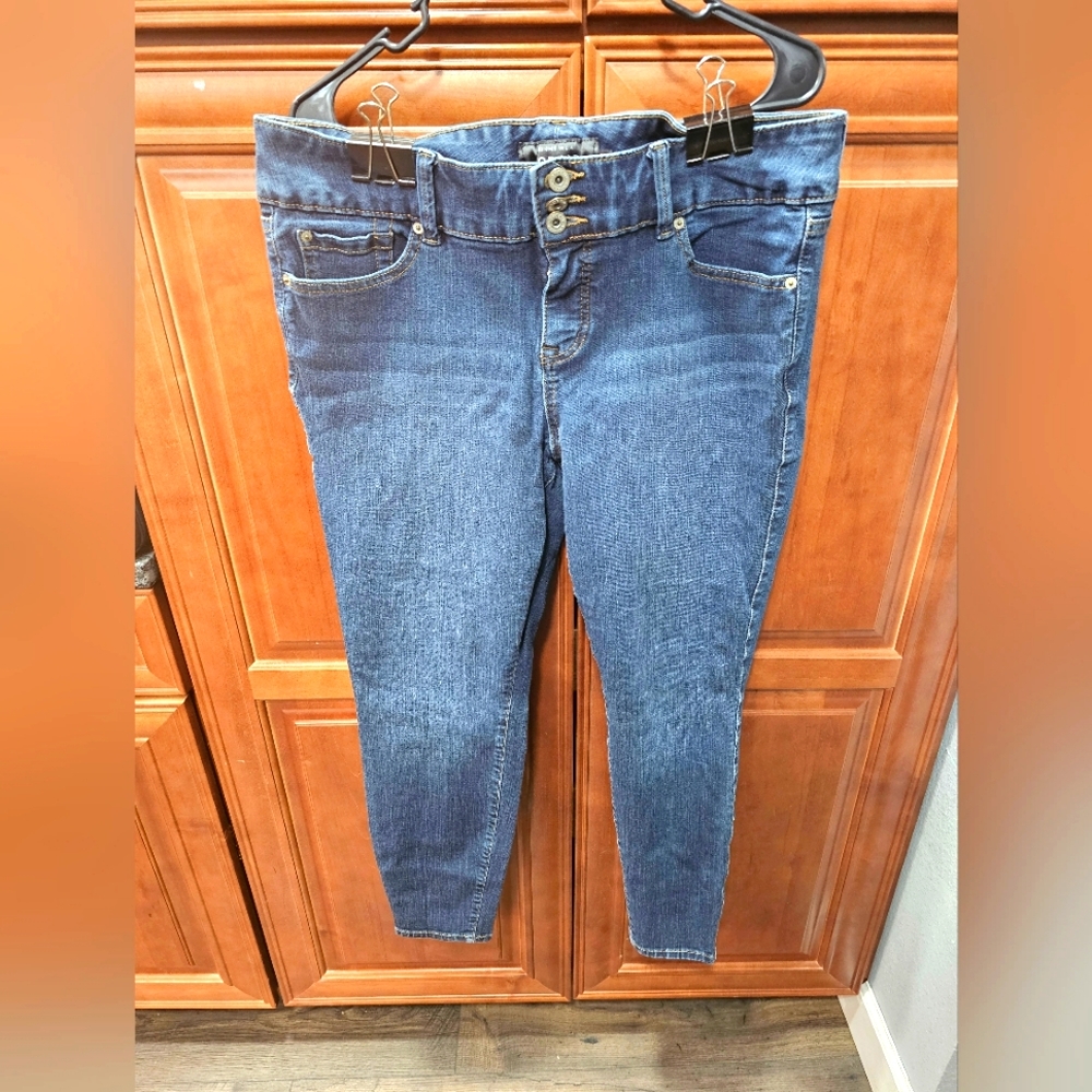 Torrid Dark-Wash Jeggings #418